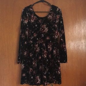 Floral Velvet Long Sleeve Dress